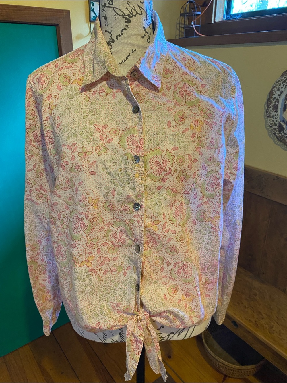 JJILL Cotton Floral tie front blouse